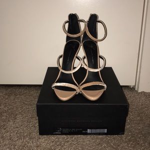 Giuseppe Harmony Pink Sandals with faux fur detail